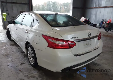 2016 Nissan Altima 2.5 S z USA, uszkodzony, nr VIN 1N4AL3AP6GN382031
